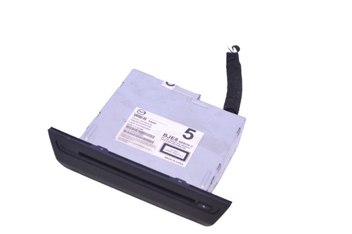 Magazie de CD-uri MAZDA 3 Sedan BM 2015 OEM: BJE8-669G0-C 18091793