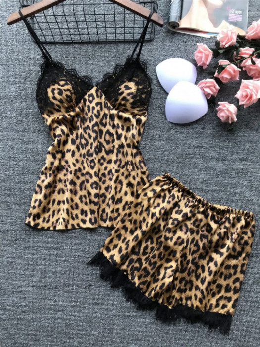 Pijamale cu imprimeu leopard, 2 piese: maiou si pantaloni scurti, cod produs: 74