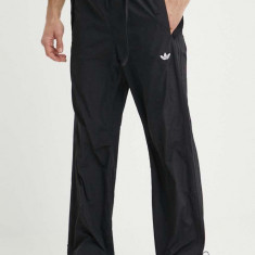 adidas Originals pantaloni de trening culoarea negru, neted, IS0188