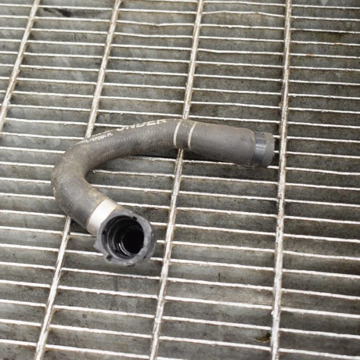 Furtun de lichid de răcire VOLVO V60 2011 OEM: 31342819 10030212
