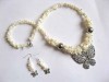 Set Bijuterii Sidef Handmade: Colier cu Fluture și Cercei Fluturi Albi