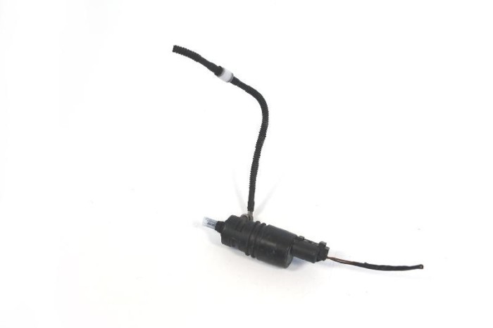 Motor rezervor lichid de parbriz BMW X5 E70 2011 OEM: 6934160 4008653