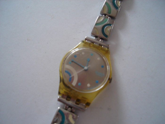 Ceas Swatch model AG 2004, quartz, pentru dame