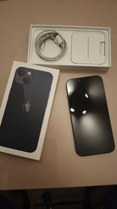 iPhone 13 Midnight 128GB