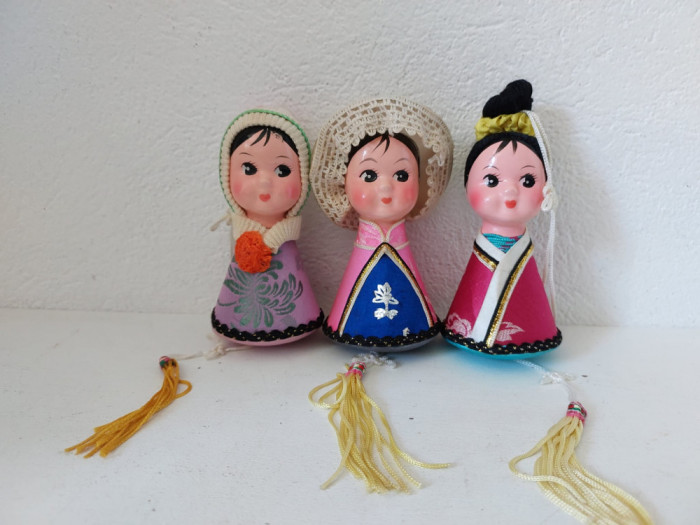 Lot 3 papusi chinezesti vechi, vintage, Coloured Dolls China, 9cm
