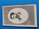 fotografii emboasate , vechi ateliere , anii 1870-1910.pret 100 lei bucata