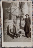 Scena stradala cu militari romani si catel, perioada interbelica// fotografie