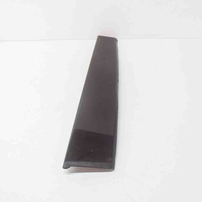 Ornament vertical ușă st&acirc;nga spate VW PHAETON 3D_ 2003 OEM: 3D4839889F 12161269