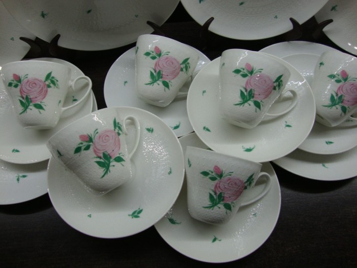 SET / SERVICIU DIN PORTELAN ROSENTHAL ROMANCE SEMANT BJORN WIINBLAD