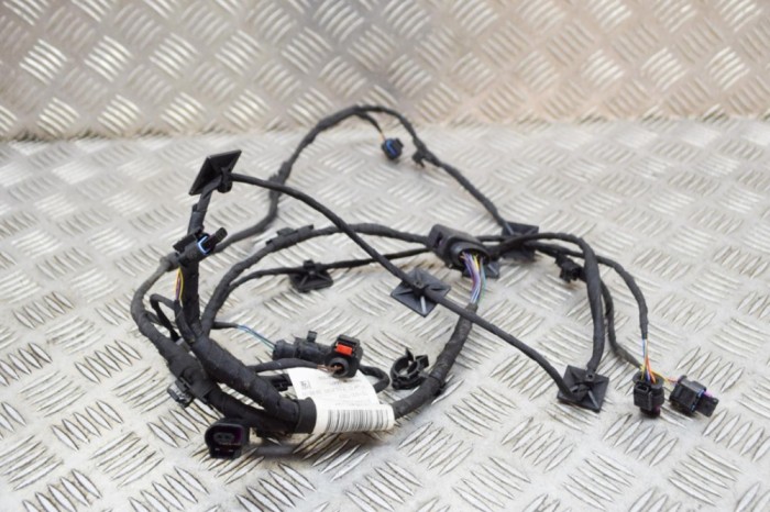 VW ID.3 E11 2020 OEM: 10C971104 SKU: 14884130