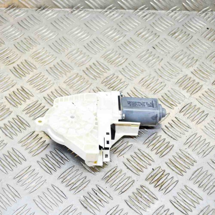 Motor macara geam ușă dreapta față VW TOUAREG 7P5 2015 OEM: 8K0959802B,1036-919809-201 12108172