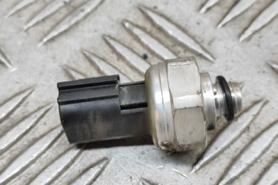 Senzor de presiune aer condiționat KIA SORENTO II XM 2012 OEM: 97721-1G000,42CP8-12 27967651 foto