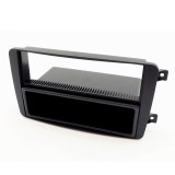 Rama adaptoare 1DIN Connects2 pentru Mercedes C, CLK, Vito si Viano