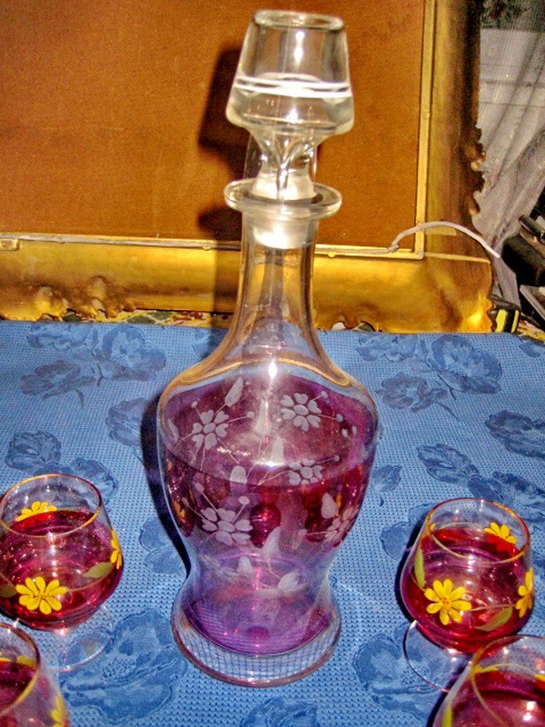 723A-Set servit tuica vechi sticla+5 pahare fond bordo. | Okazii.ro