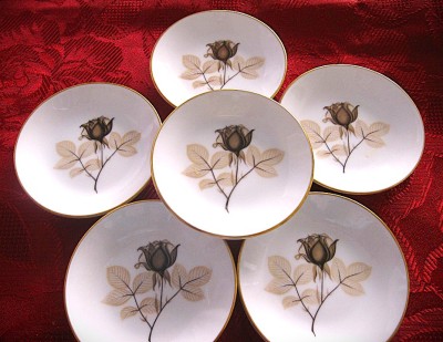 SET FARFURII PORTELAN PHILIPP ROSENTHAL ANUL 1957 DECOR TRANDAFIRI 8.5 CM foto