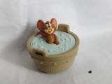 bnk jc McDonalds 2021 - Tom si Jerry - Jerry`s Bath Time Swim