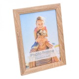 Ramă Foto MDF, Model Lemn Maro, Dimensiuni Fotografie 15x20cm, Oem