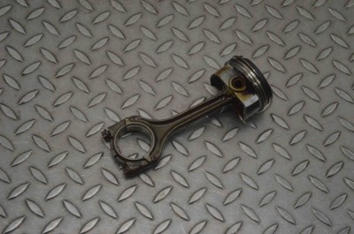 Piston VW GOLF VII 5G1, BQ1, BE1, BE2 2012 OEM: 04EE foto