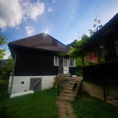 Teren, casă și afacere glamping pe Transalpina de Apuseni