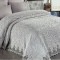 Set Lenjerie + Cuvertura de lux Matlasata cu broderie Eleganta 6 piese Gri