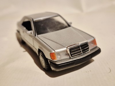 Mercedes Benz 300 CE, Conrad - 1/35 foto