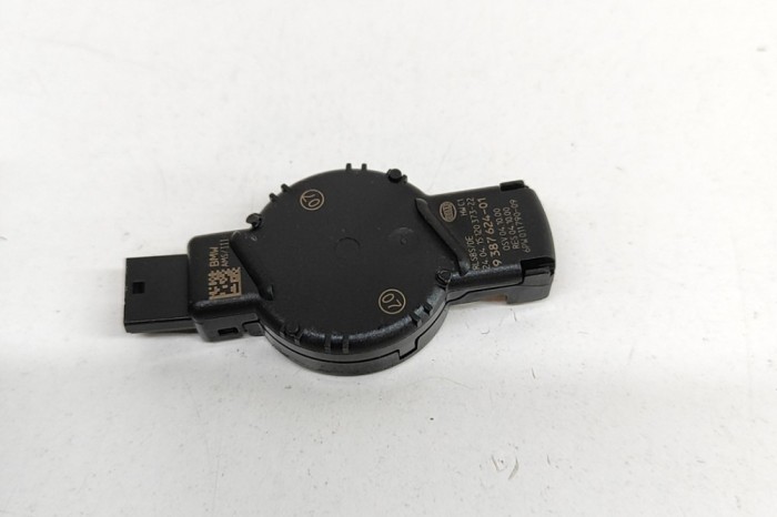 Senzor de ploaie BMW 4 Cabrio F33, F83 2015 OEM: 9387624,6PW011790 28105632