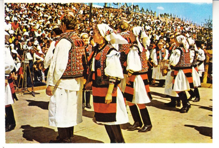 QW28 - Tematica arta populara 31 - Hora la Prislop