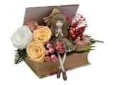 Aranjament floral personalizabil, Eventissimi, cutie cadou, carte, balerina, trandafiri criogenati si plante uscate multicolor, Eventissimi&reg;