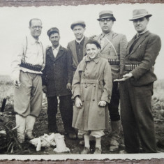 Grup de vanatori romani din perioada interbelica// fotografie