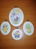 Set 4 tablouri mici cusute brodate vechi hoop art Suedia decor de Pasti