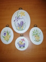 Set 4 tablouri mici cusute brodate vechi hoop art Suedia decor de Pasti foto