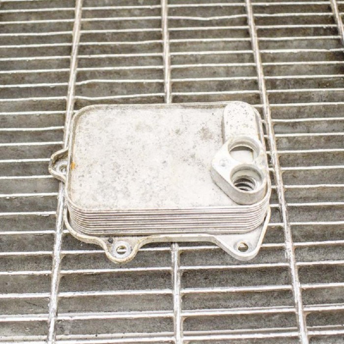 Răcitor de ulei AUDI A3 8P1 2006 OEM: 03C117021E,03C115111D | 10041742
