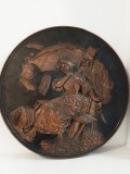 Un superb basorelief antic de perete lucrat integral manual