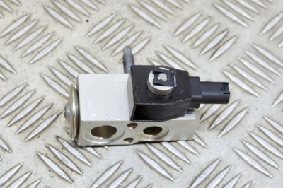 Supapa de expansiune aer condiționat TESLA MODEL 3 2019 OEM: 1101878-00-A 16713328 foto