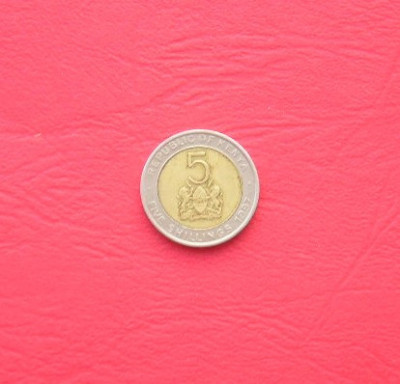 M3 C50 - Moneda foarte veche - Kenya - 5 shillings - 1997 foto