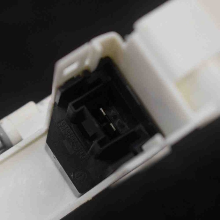 Motor macara geam ușă st&acirc;nga față AUDI Q5 8R 2014 OEM: 8K0959801B 3315375