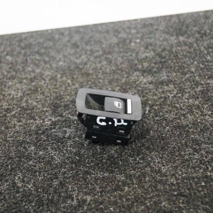 Buton geam ușă dreapta spate BMW X5 F15, F85 2013 OEM: 9267078 2460226