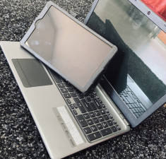 Laptop+tableta foto