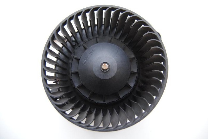 Ventilator aeroterma AUDI A4 8EC, B7 2007 OEM: 8E2820021EK01.000CW 1773559