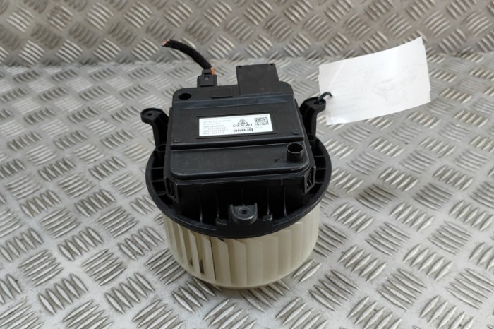 Ventilator aeroterma PORSCHE Taycan 2022 OEM: 9A7907521B | 31802000