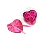 Cutie Inimă cu Trandafiri din Săpun Roz Pastel - Cadou Martisor, 8 Martie, Valentine&#039;s Day - 3 Trandafiri