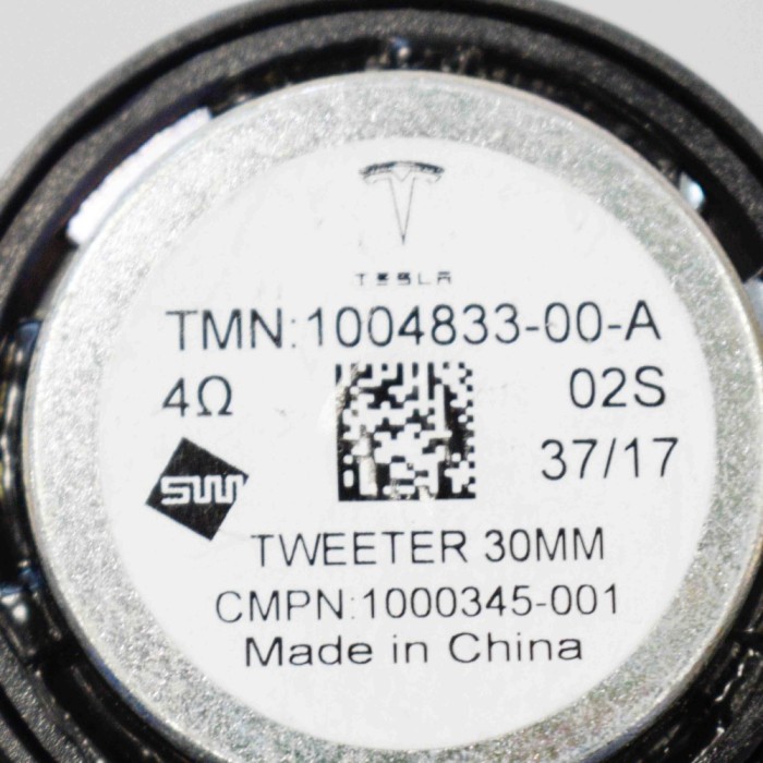 Difuzor ușă st&acirc;nga față TESLA MODEL S 2017 OEM: 1004833-00-A 4089626