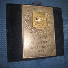 B120-I-Scoala de inot-Premiu de merit 1973 placheta.