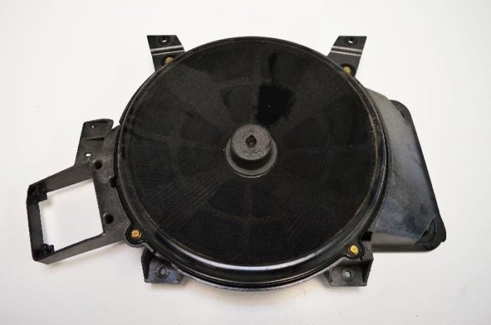 Subwoofer AUDI A8 D3 4E2, 4E8 2004 OEM: 4E0035412A 1742460