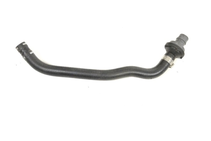Furtun de lichid de răcire AUDI Q3 8U 2017 OEM: 06J133781BE 11729770