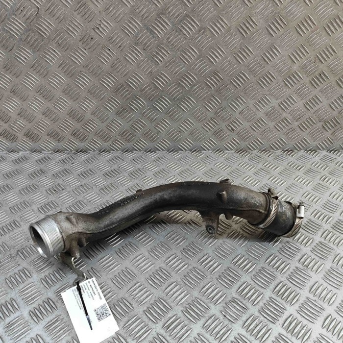 Furtun intercooler dreapta AUDI A3 Sportback 8VA, 8VF 2019 OEM: 8S0145674E,07K145828C