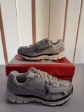 NIKE W ZOOM VOMERO 5 NA