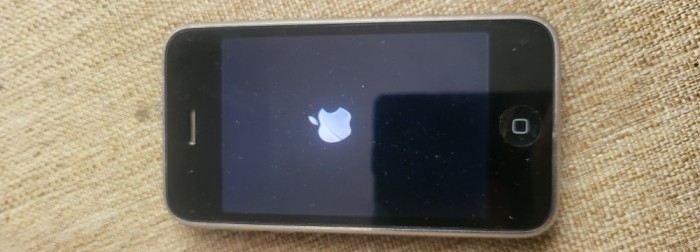 Smartphone rar Apple Iphone 3GS Black 32Gb Liber retea Livrare gratuita!