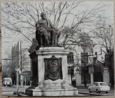 Statuia lui C.A. Rosetti, Bucuresti// fotografie de presa foto