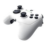 Controller Razer Wolverine V3 Pro, conectivitate Razer Hyperspeed Wireless, compatibil